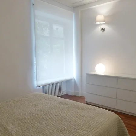Apartamento Chillida דירה
